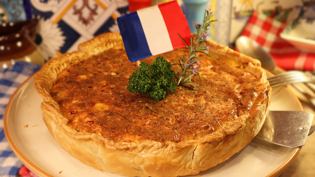 Ma TARTE DES AGRICULTEURS 🇫🇷 gratinée aux poireaux. Généreuse et délicieuse ! sur Gourmandises TV