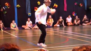 Daniel Jaumandreu Dancing Justin Timberlake