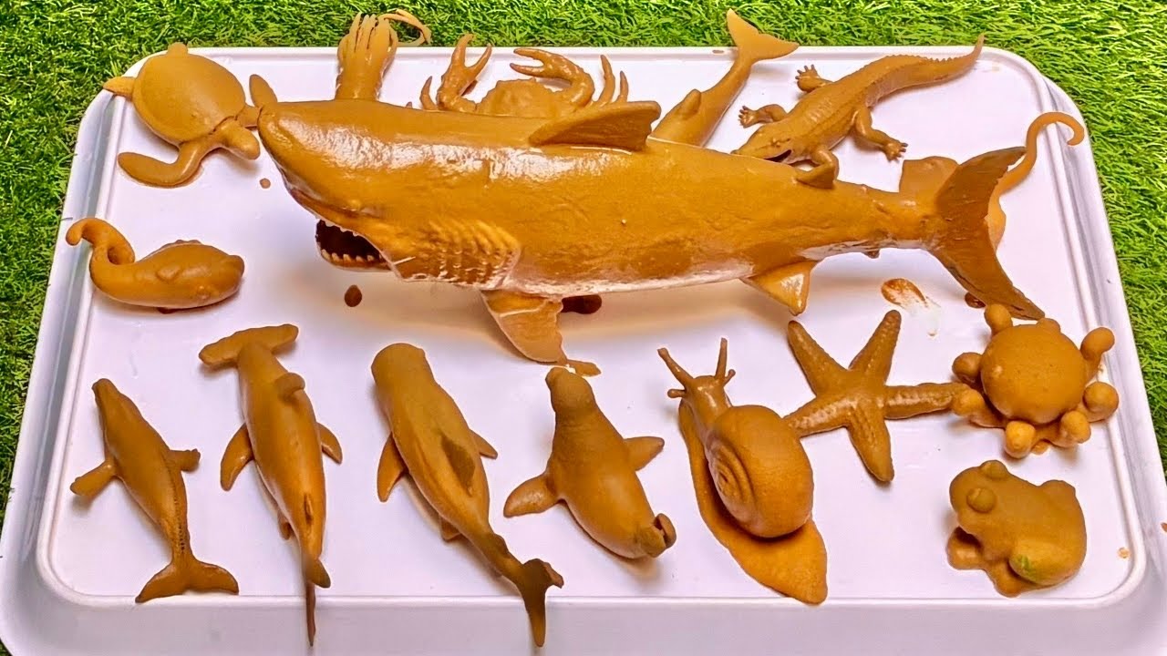 Meet the Ocean’s Strongest Shark: Discover Sea Animals with Superpowers 🐬🦀