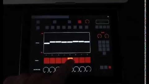 Custom template for Touch OSC + Ableton - kind of E-mu SP-1200