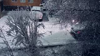 Зима на дворе Снежный день Наша улица в снегу Зима на Заречной улице Снежинки падают с неба Снегопад