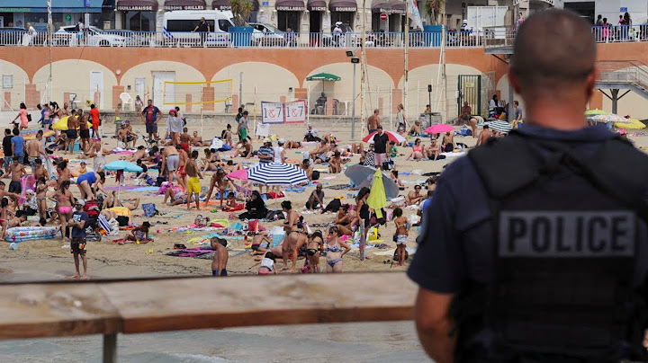 "Je ne viens qu'avec mon maillot et ma serviette" : à Marseille, touristes et habitants face au vols