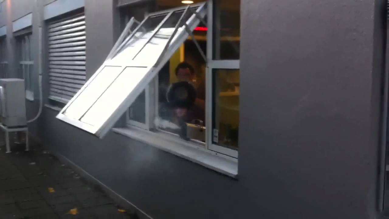 Smoke gun with Airzooka