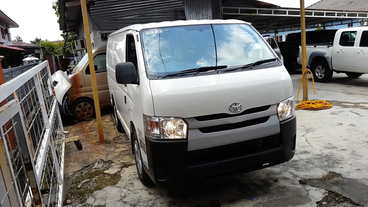 Startup 37 - 2015 Toyota Hiace 2.5 D-4D Facelift (Panel Van)