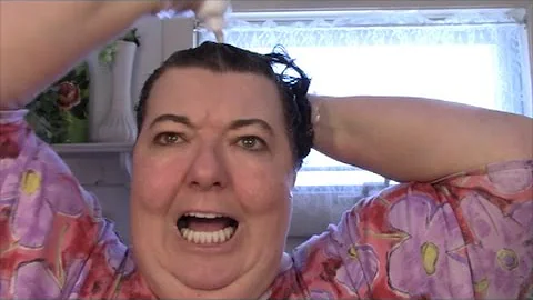 Watch Me Dye My Hair, Trim My Hair, Do My Makeup -...