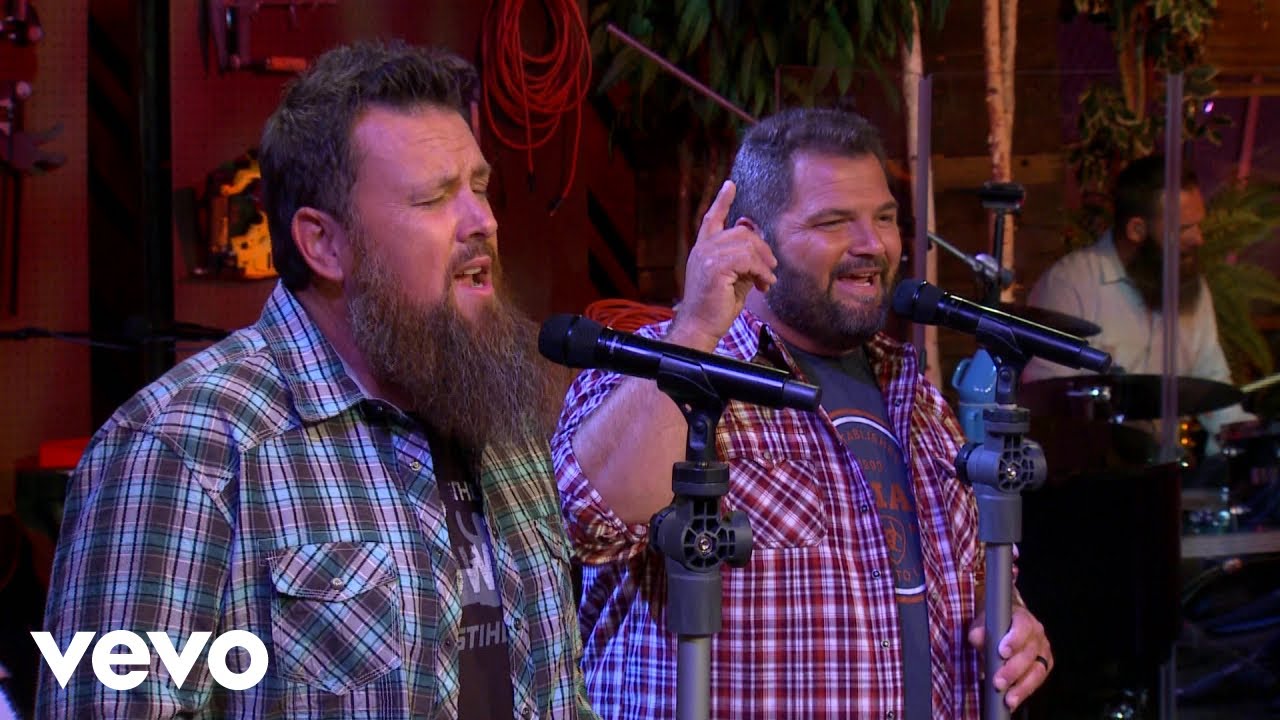 Amazing Grace (Live At Studio C, Gaither Studios, Alexandria, IN/2018) Amazing Grace (Live At Studio C, Gaither Studios, Alexandria, IN/2018)