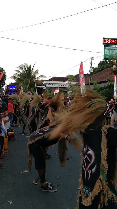 KARNAVAL DAYAK PUSER KEC.PC,LABAN TULUNGAGUNG