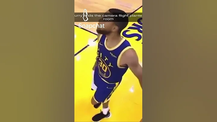 Watch Steph Curry’s face when he saw the camera