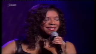 Smile Natalie Cole (Live in HD)