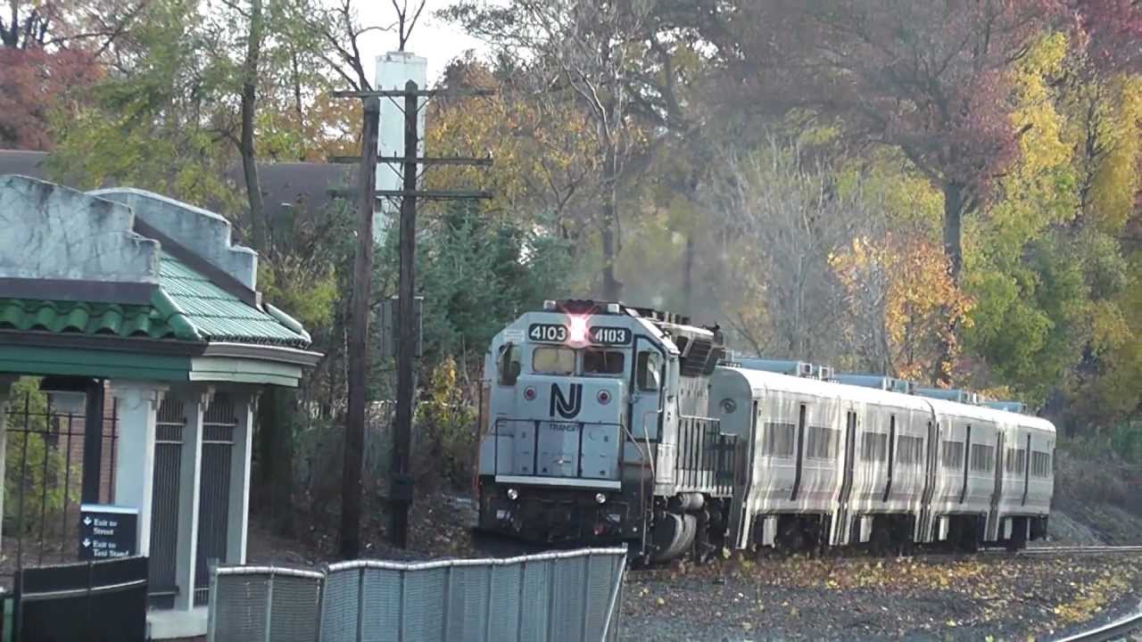 NJ Transit GP40 4103 meets Mulilevel Cab Car 7047 at the Ridgewood