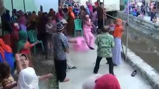 Download Lagu Pengantin kesurupan MP3