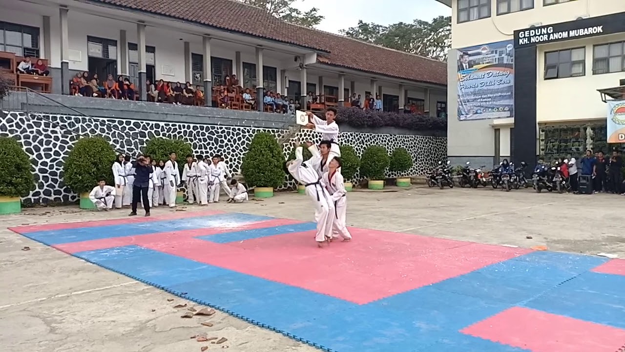 Demonstrasi Taekwondo SMK Plus YSB Suryalaya 2018