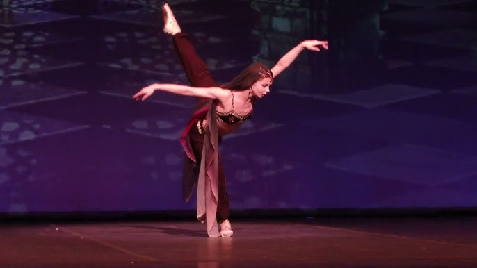 Porno u uning mushuk kirib keldi Norvegiya porno hd