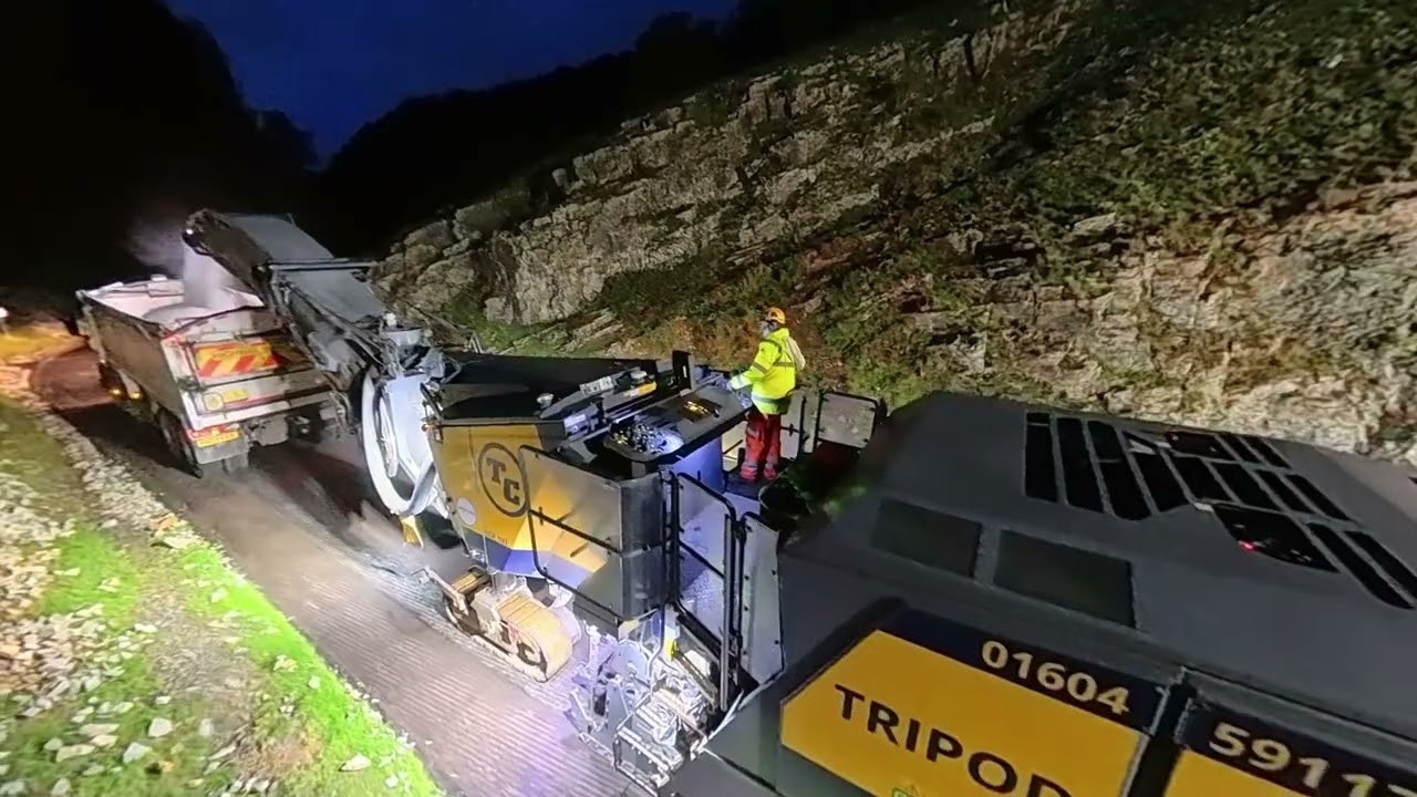 Case study: Complex resurfacing scheme on the B3135 through Cheddar Gorge