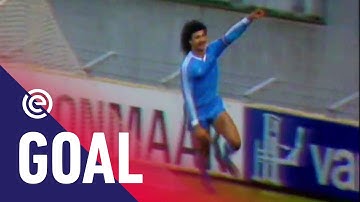 RUUD GULLIT MET EEN GEWELDIGE STIFT 🤤 | FC Utrecht - PSV (08-12-1985) | Goal