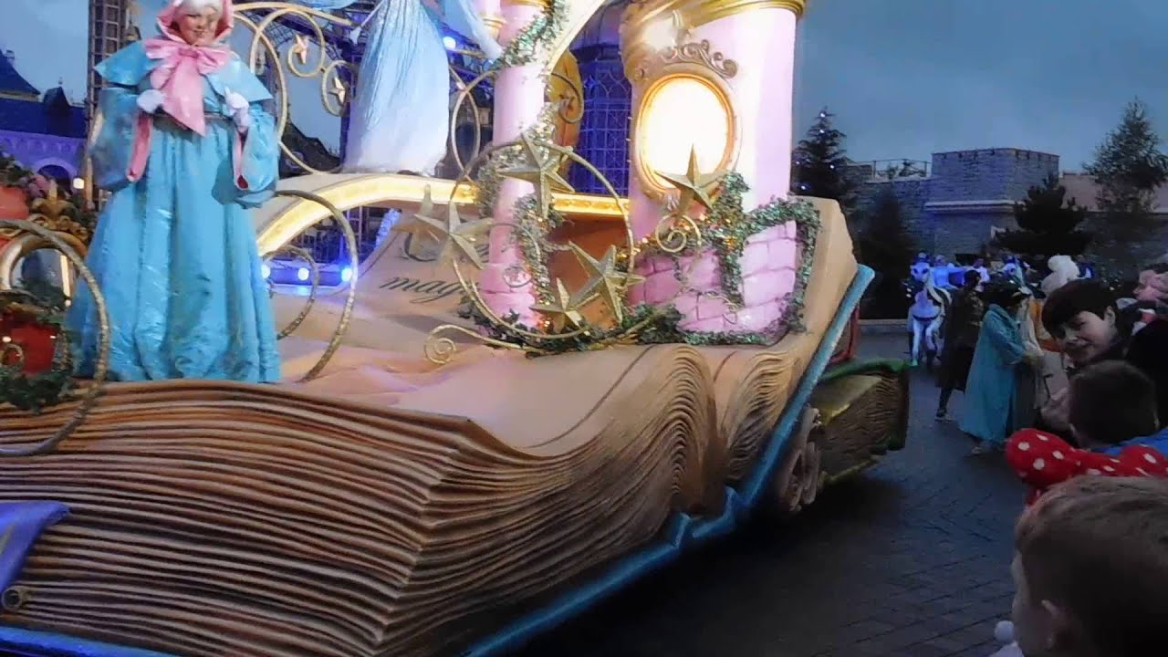 Disneyland Paris - Magic on Parade - 25 November 2015