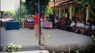 Puisi berpendidikanlah