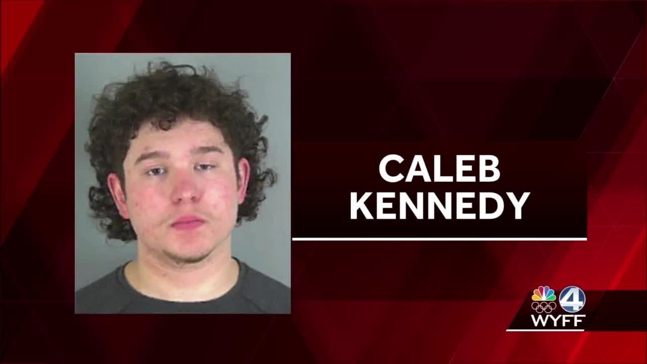 'American Idol' alum Caleb Kennedy, 17, charged with felony DUI ...