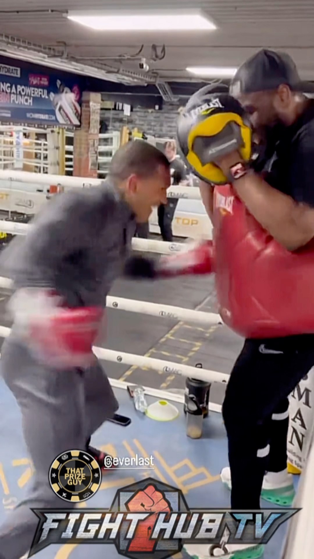 Conor Benn fires BRUTAL body shots for possible Chris Eubank JR fight on pads; RIB-BREAKING combos!
