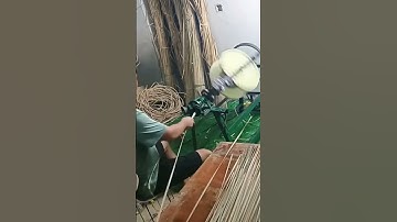 Production process of straw ropes