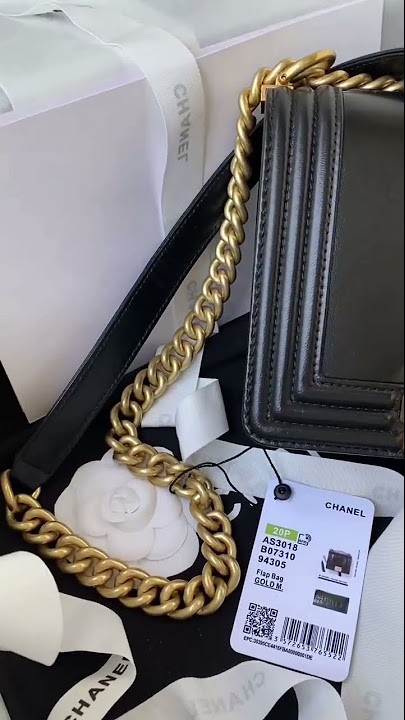 FAKE CHANEL BAG AT VESTIAIRE COLLECTIVE - $4500 USD!!! 