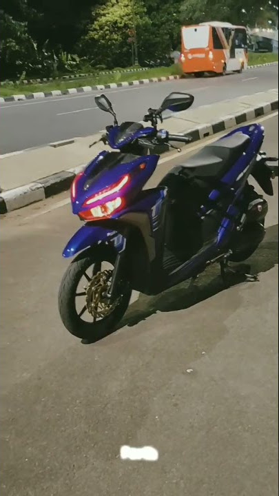 STORY WA VARIO II JGN MELIHAT DARI PENAMPILAN LIHAT DARI KESOLIDARITASAN