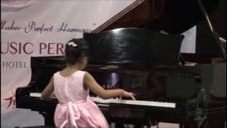 Abby (5 yrs old) @Gracia Piano Competition 29-30 Oct 2016, Let's Boogie by Levi Gunardi