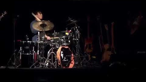 Iwan Fals_Kumenanti Seorang Kekasih(Konser Top Nation Coffi)
