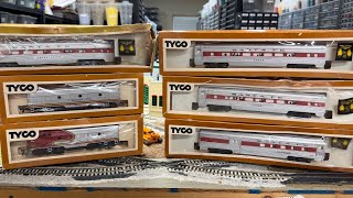 Troublesome Tyco Santa Fe “Super” Chief Train - HO Scale