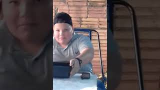 Encontrei Meu Primo Batendo Uma