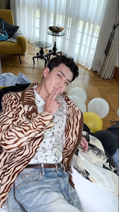 🤵‍♂️➡️🐆 Cream Soda Transition #EXO #엑소 #weareoneEXO #SEHUN #세훈 #CreamSoda #EXIST #shorts