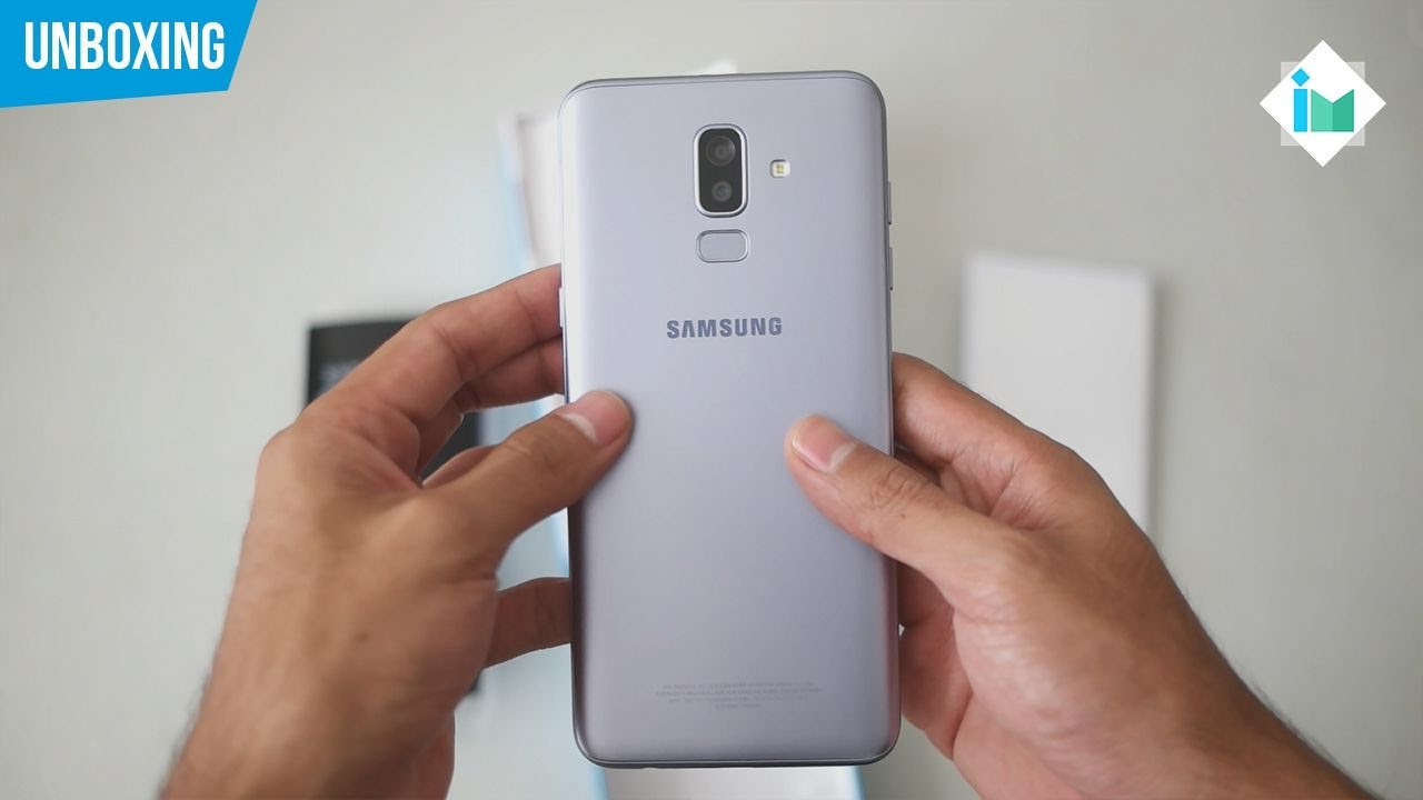 Samsung Galaxy J8 | Unboxing en español - YouTube
