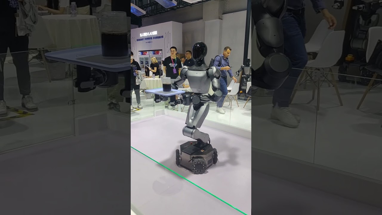 🤖 Spirit AI's robot shows off incredible stability! 