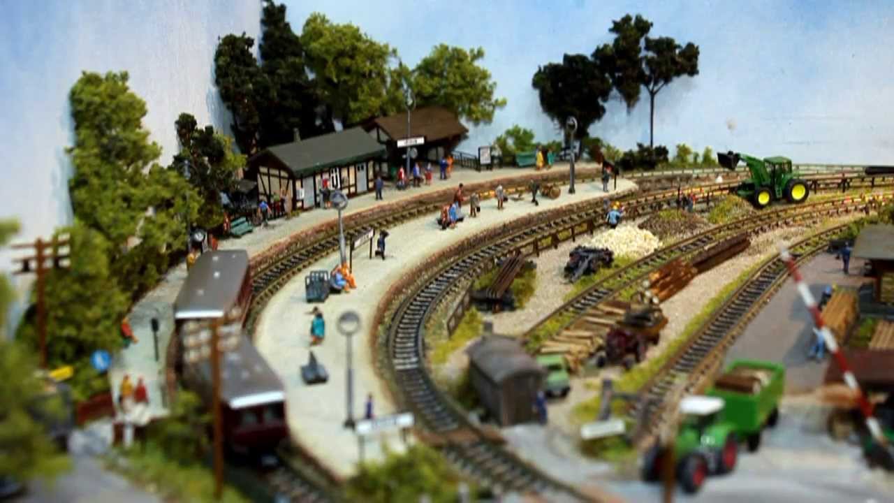 Zugparade auf der N-Kleinstanlage 