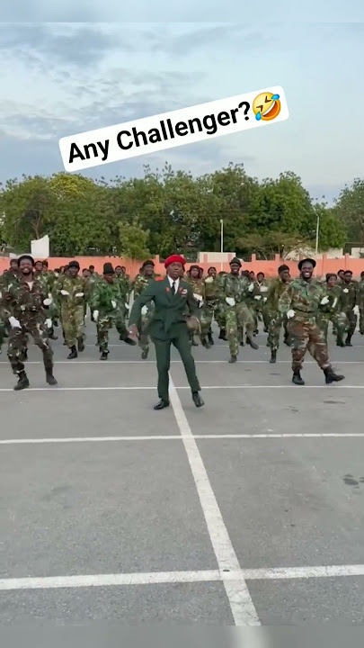 Angola Army Dancing 🕺 🕺 🇦🇴 🇦🇴 🇦🇴 This is fun