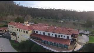 Vuelo sobre la playa de La Franca (Asturias)