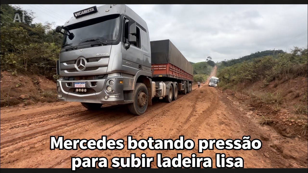 ￼ CAMINHÃO MERCEDES BOTANDO PRESSÃO PARA SUBIR LADEIRA LISA.