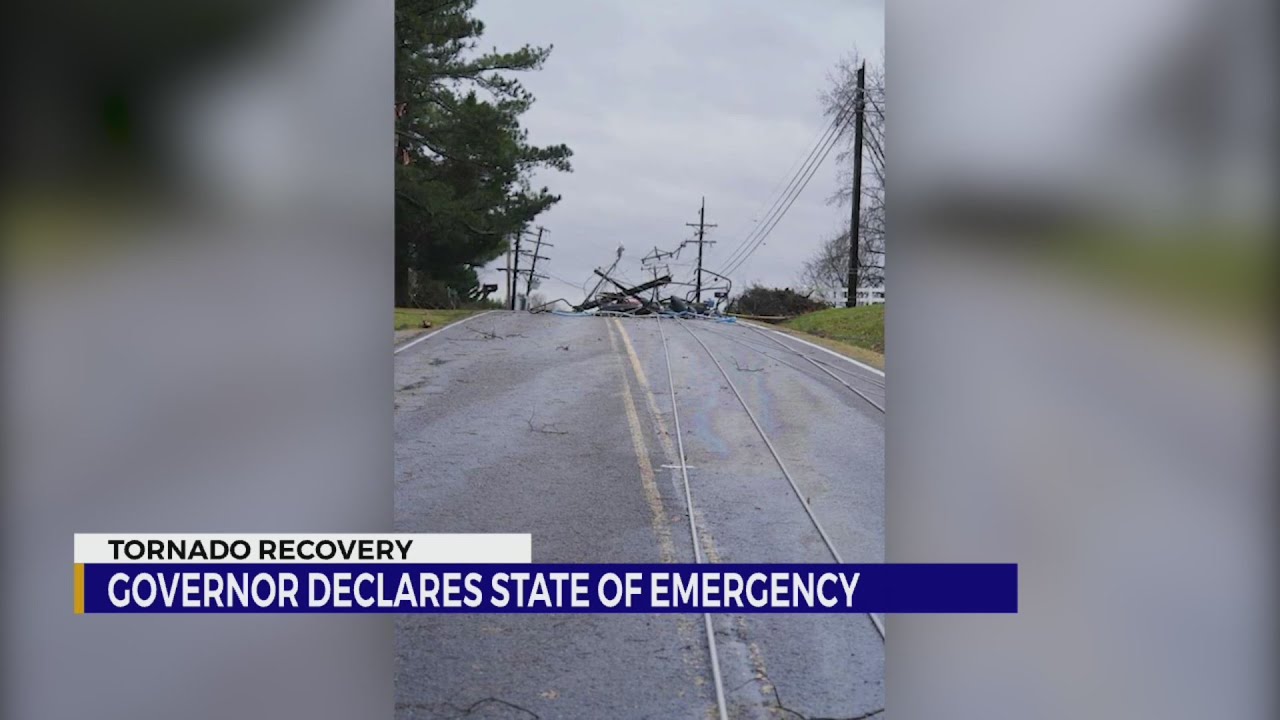 Clean up efforts begin after tornado outbreak - YouTube