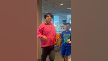 Obese Betty Raises hell in McDonald’s!😳🤣💀