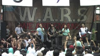 Rocket Rockers - Ingin Hilang Ingatan [Live At SMAN 1 Purwakarta] screenshot 3