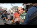 1– Delhi India , $0,20 streetfood breakfast & $0,20 chai ( thee )