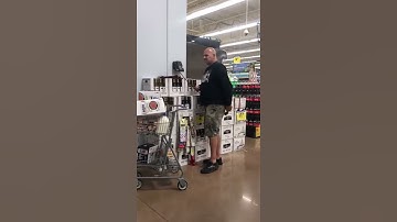 This man just fart in mall