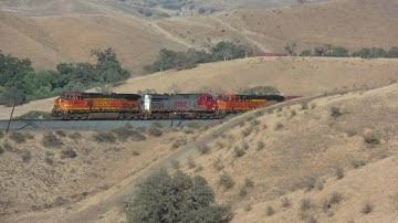 Railfanning Tehachapi Pass Featuring Train Chases, a Meet, and Lashups HD