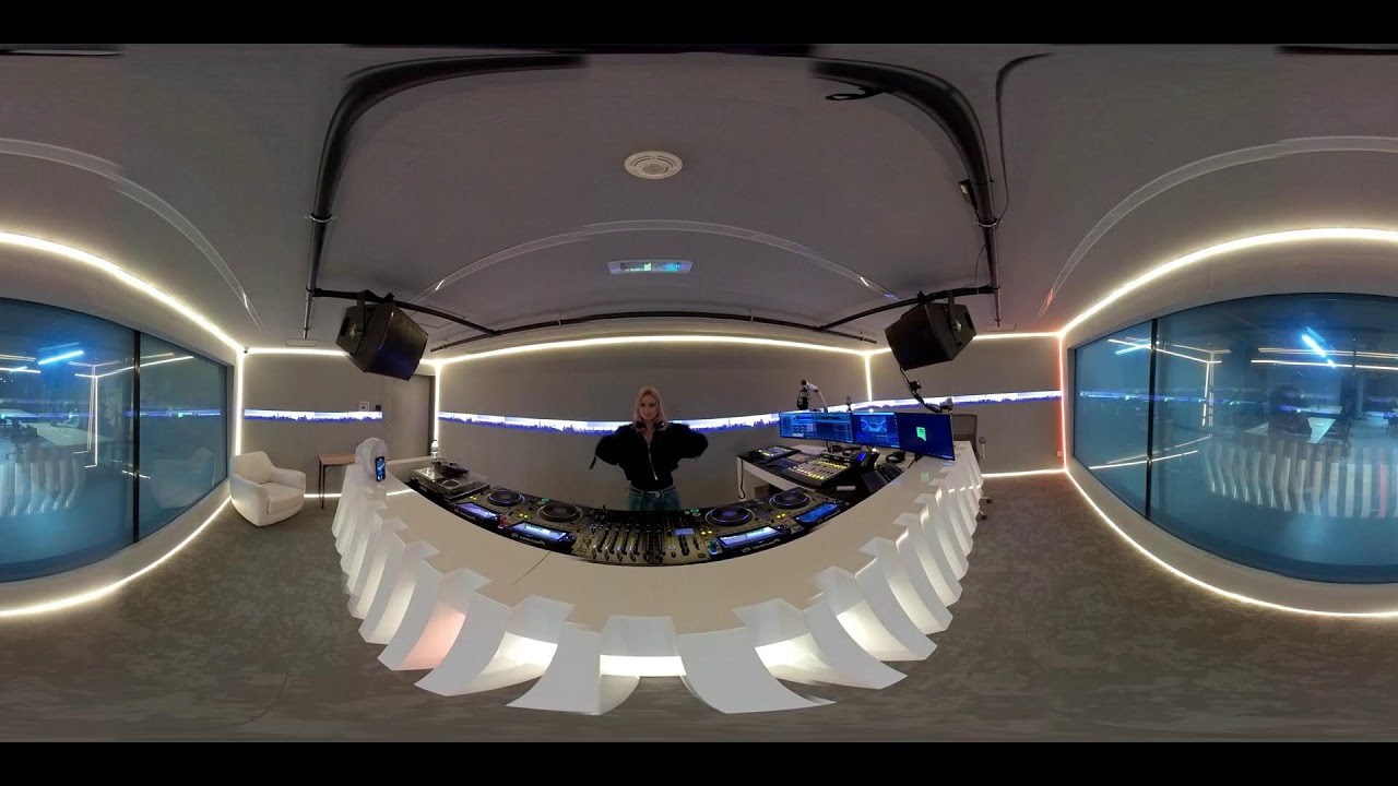 TORI LEVETT | PURE IBIZA 94.7 | 09-01-2025