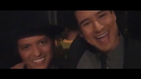 Bruno Mars on Extra with Mario Lopez