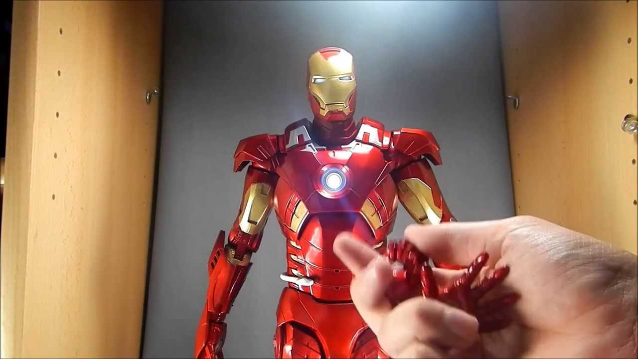 NECA The Avengers 1/4 Scale Iron Man Mk 