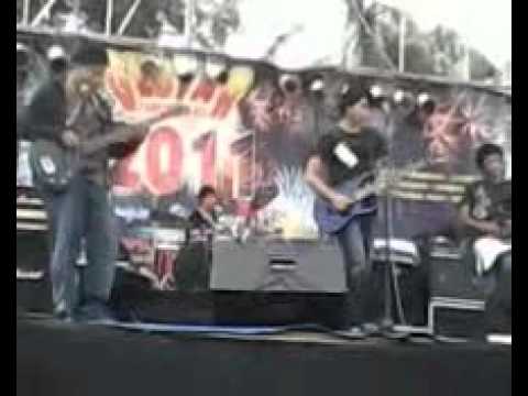 Heaven Tak Kan Pernah Sirna (Live).3gp