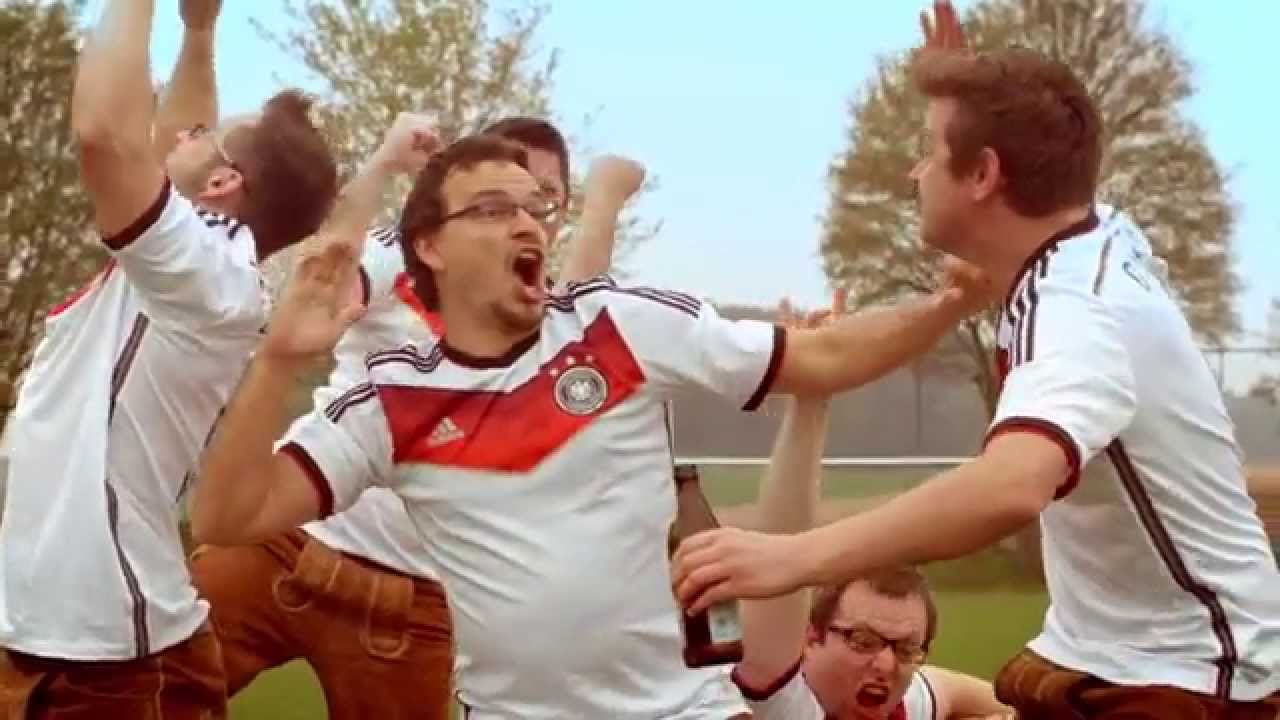 Wir Holen Den Pokal - WM Song 2014 - OIS EASY