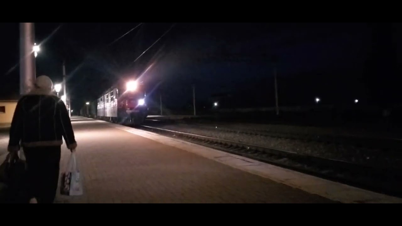 ВАНТАЖНІ ЕЛЕКТРОВОЗИ ВЛ80С-2393 ГРУЗОВИЙ СКЛАД + 2ЭЛ5-008 ГРУЗОВИЙ СКЛАД #ПОЕЗДАВИДЕО #УЗ