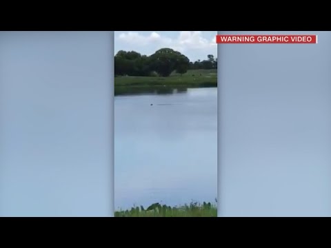 Teens laugh at drowning man